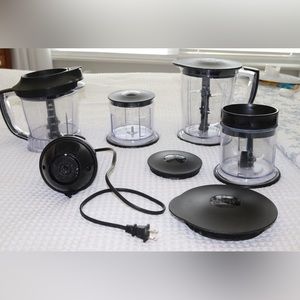 Ninja blender set with all the parts
